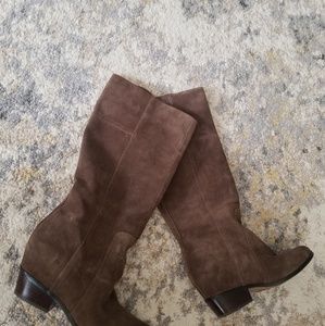 Crown Vintage suade tall boots knee EUC taupe